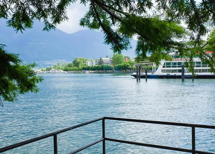 Hotel Corona 로카르노